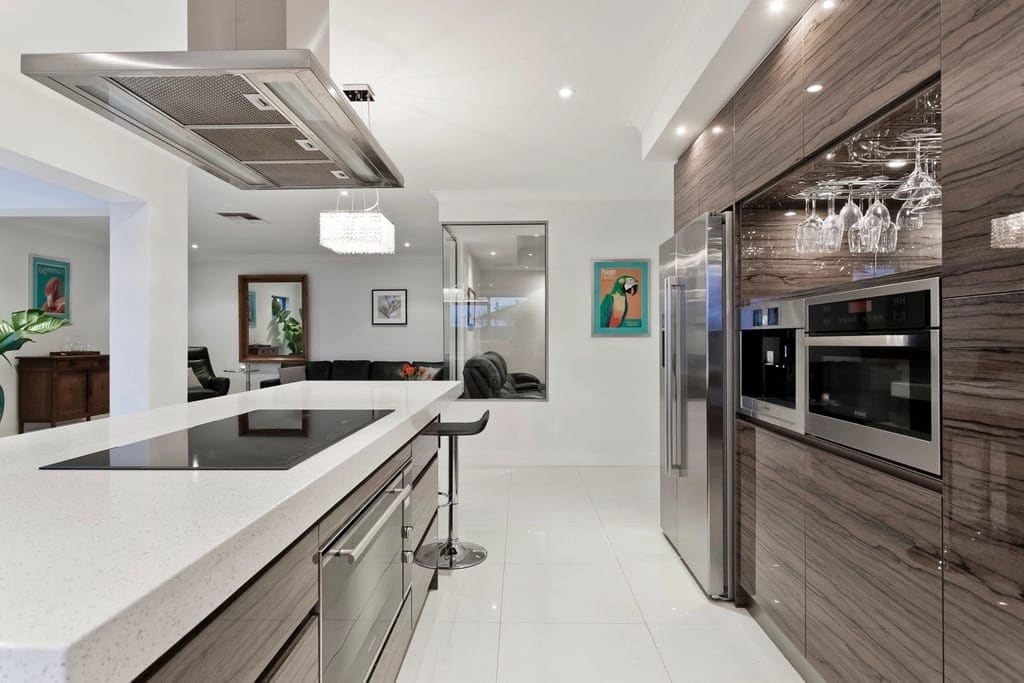 Keuken achterwand: tegels, glas of spatwand op maat